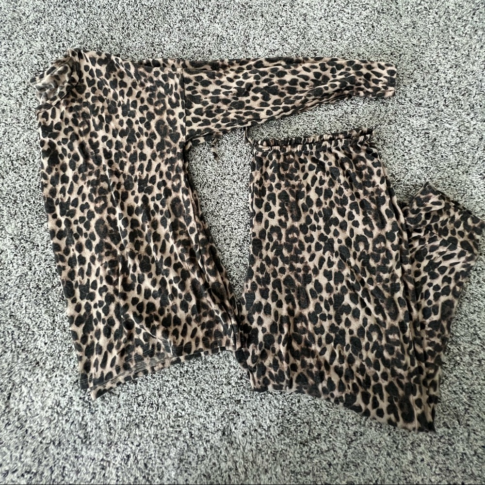 Victoria’s Secret Jogger Lounge set